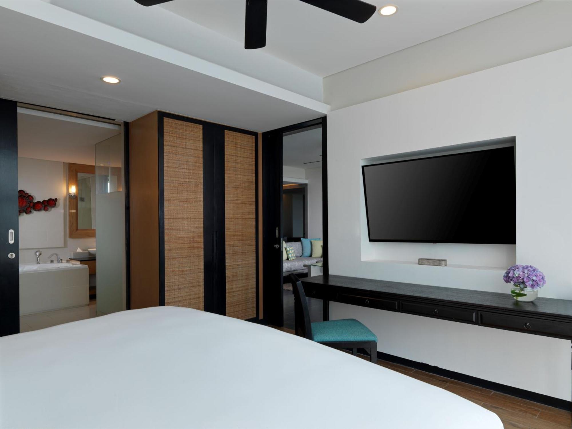 Avani Plus Mai Khao Phuket Suites Exterior photo