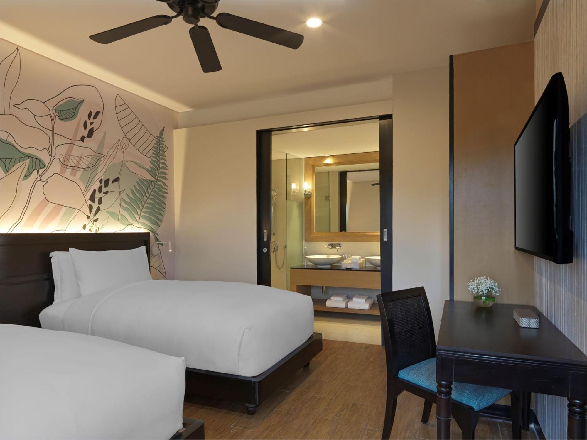 Avani Plus Mai Khao Phuket Suites Exterior photo