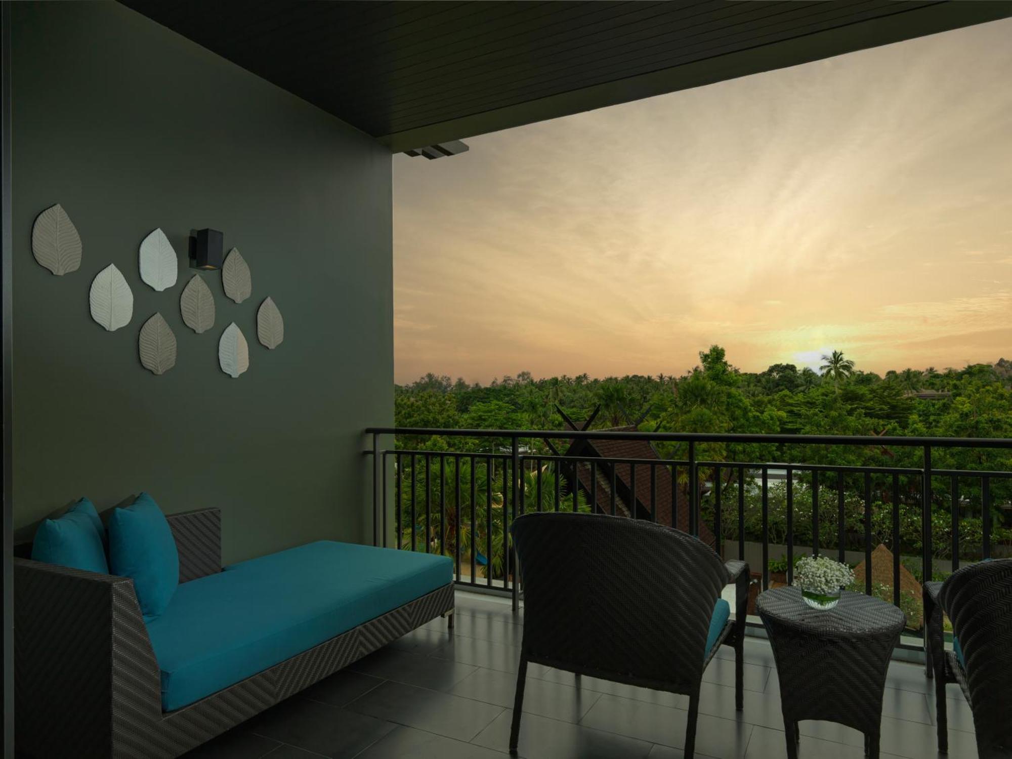 Avani Plus Mai Khao Phuket Suites Exterior photo