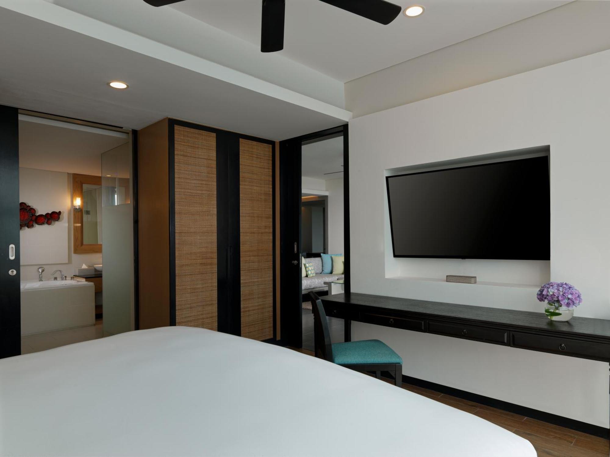 Avani Plus Mai Khao Phuket Suites Exterior photo